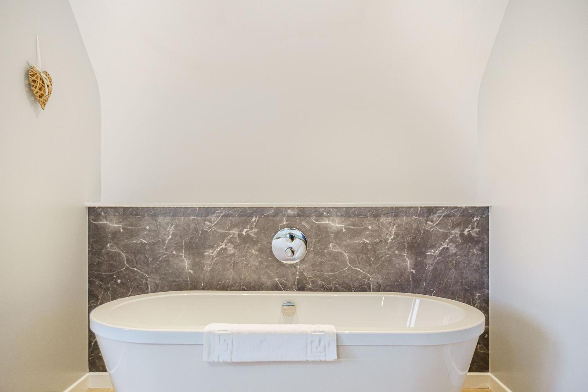 Lord Galloway 35 With Hot Tub Newton Stewart Eksteriør bilde